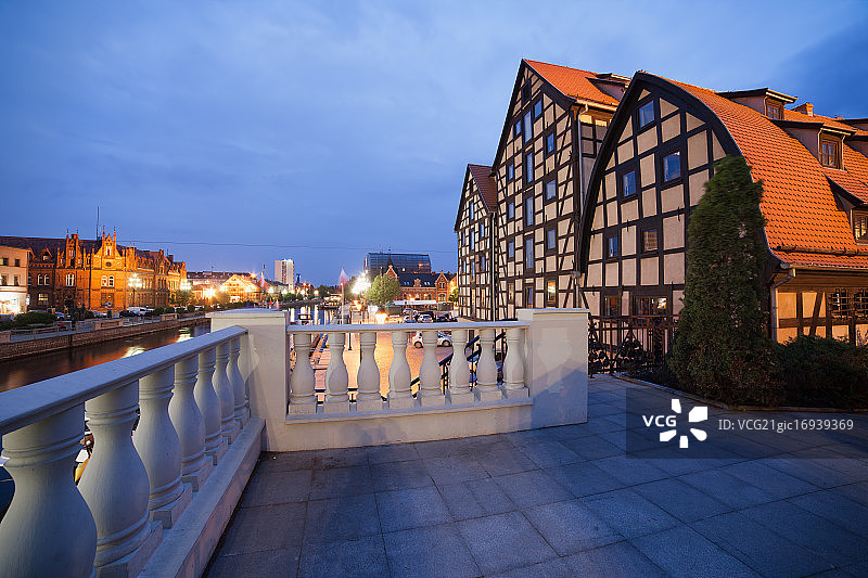 比得哥什的黄昏粮仓图片素材