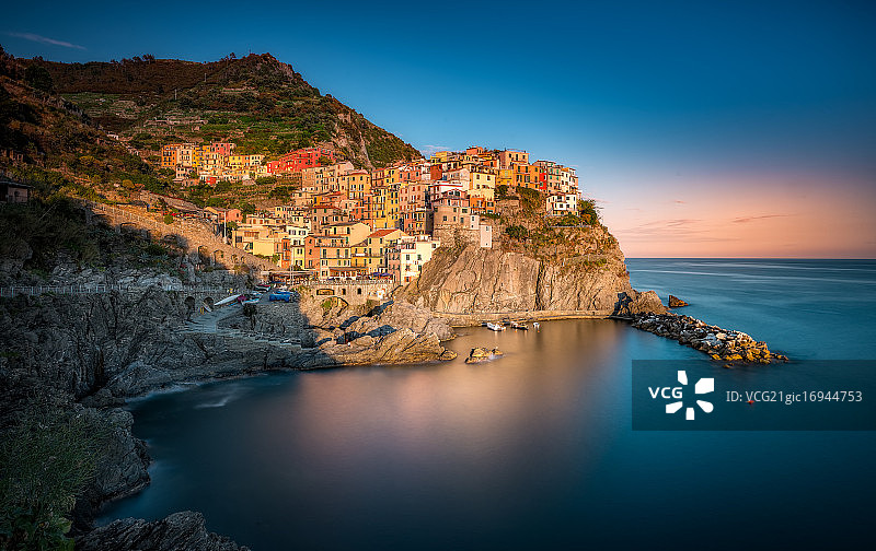 马纳罗拉的金色时刻图片素材