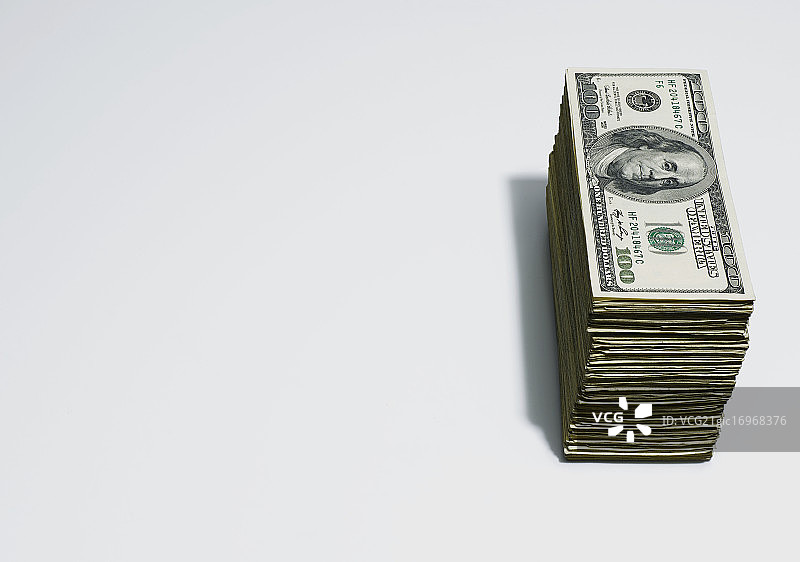 一堆百元美钞图片素材