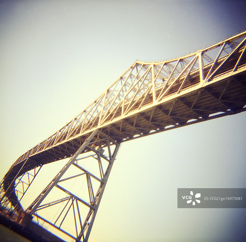 悬臂桥图片素材