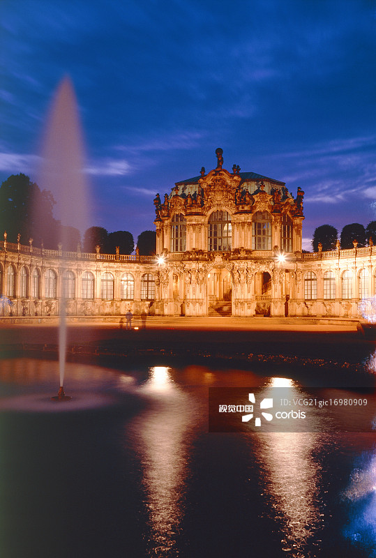 德国萨克森州德累斯顿的茨温格宫图片素材