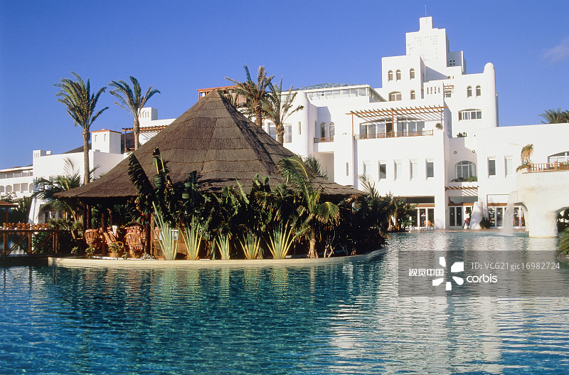 富埃特文图拉岛（加那利群岛）酒店的游泳池和酒吧图片素材