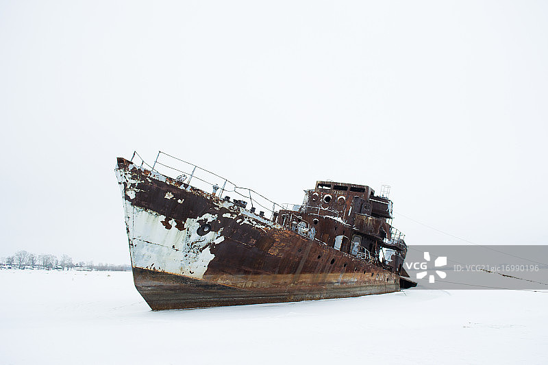 “卡尔梅克共青团员”号拖网渔船图片素材