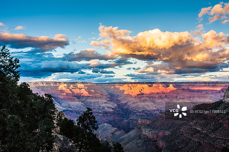 明亮天使小径日落图片素材