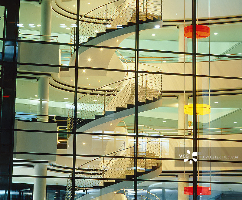 州立美术馆旋转楼梯图片素材