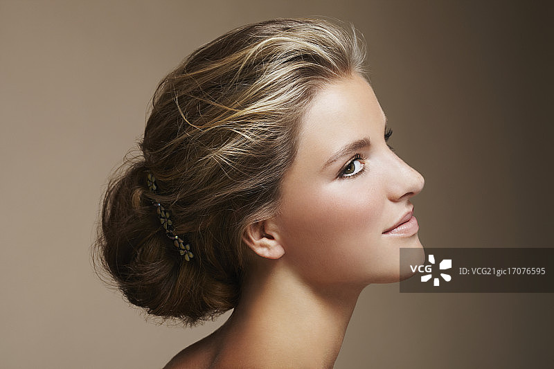 发髻女人图片素材