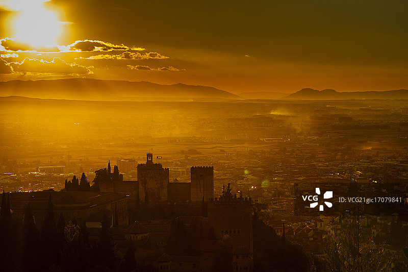 格拉纳达及其阿尔罕布拉宫图片素材