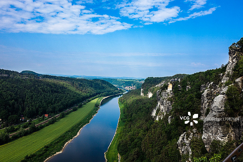 眺望易北河巴斯泰图片素材