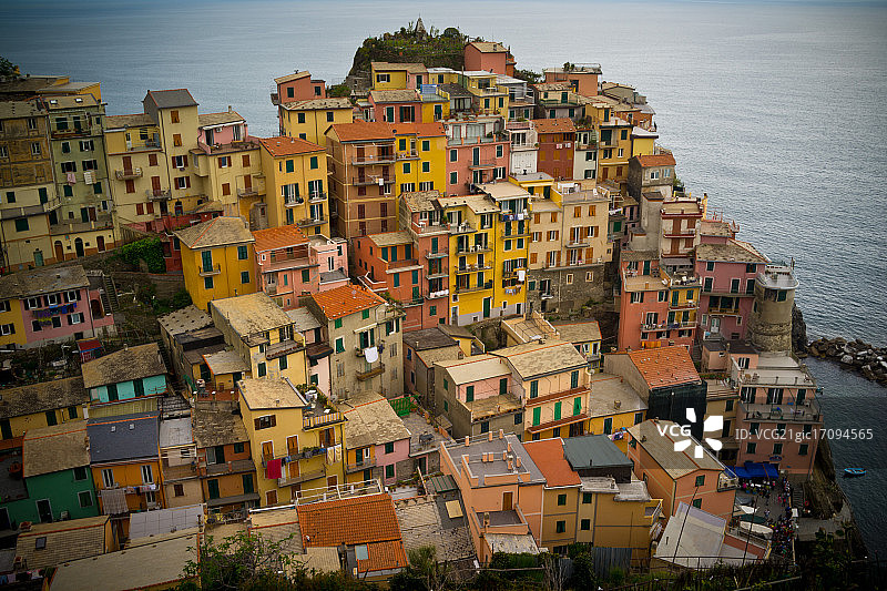 意大利马纳罗拉的彩色景观图片素材