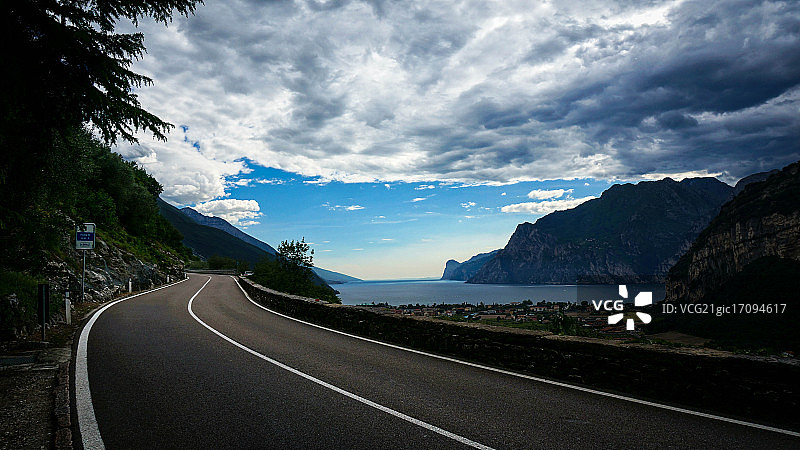 意大利加尔达湖图片素材