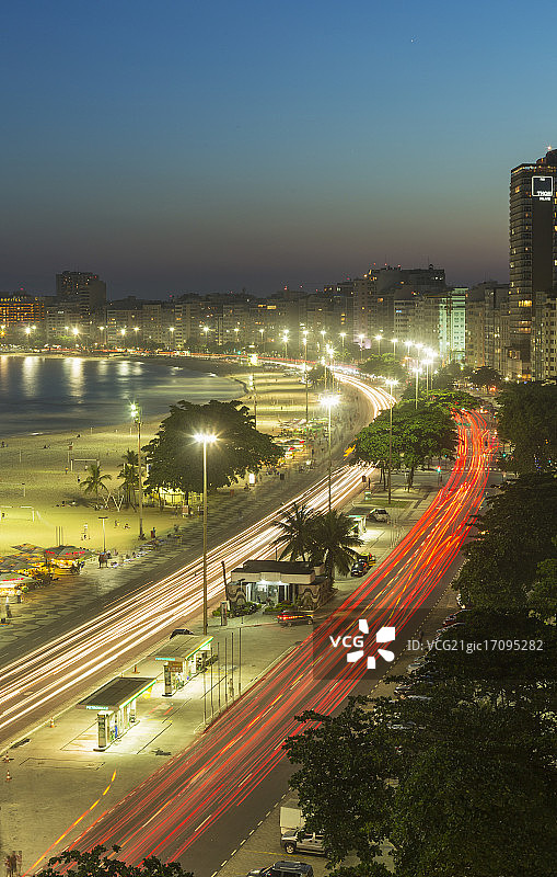 巴西里约热内卢科帕卡巴纳海滩夜景图片素材