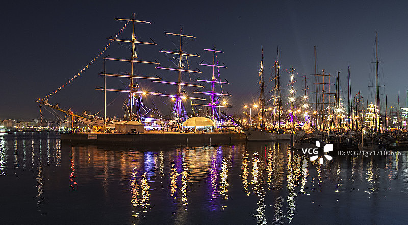 高桅帆船赛图片素材