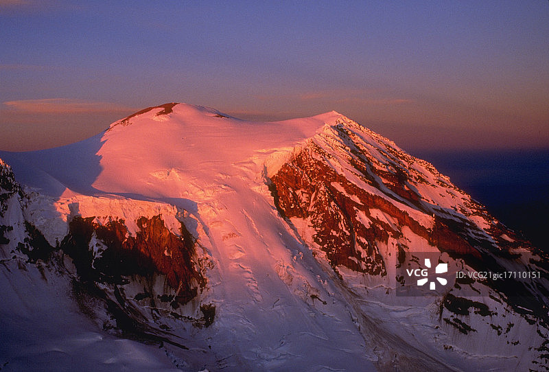雷尼尔山图片素材
