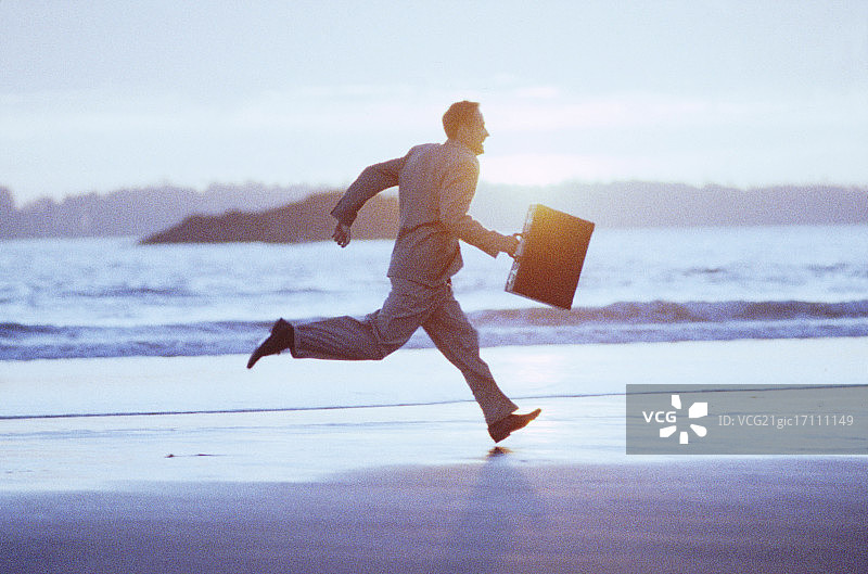 奔向太阳图片素材