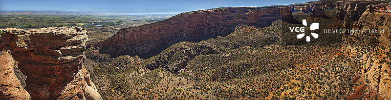 窗岩与纪念碑峡谷图片素材