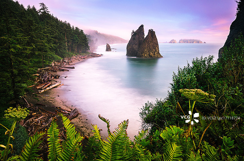 斯普利特岩暮色图片素材