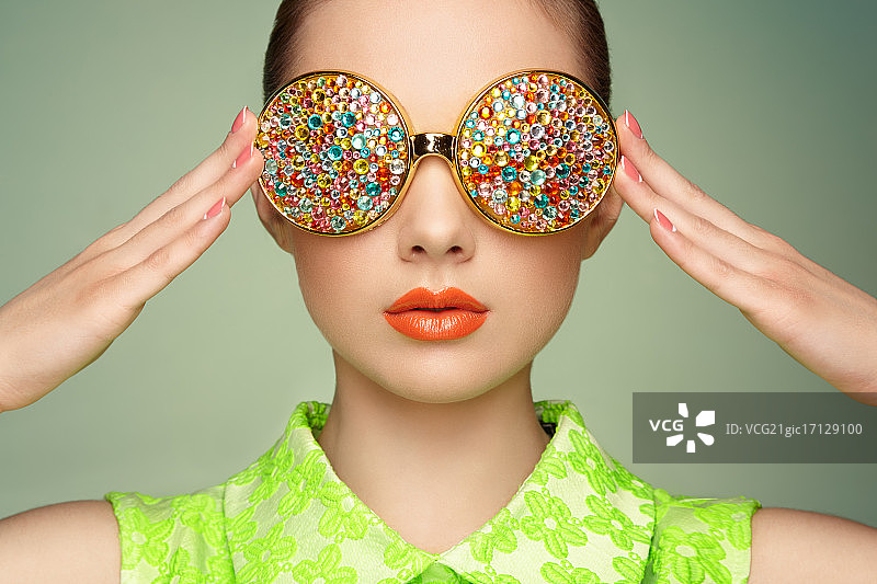 美丽的女人图片素材