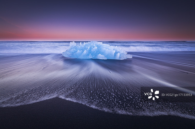 蓝色钻石图片素材