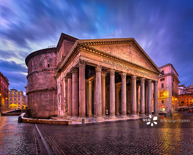 罗马清晨的万神庙图片素材