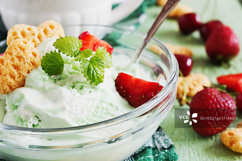 自制薄荷冰淇淋图片素材