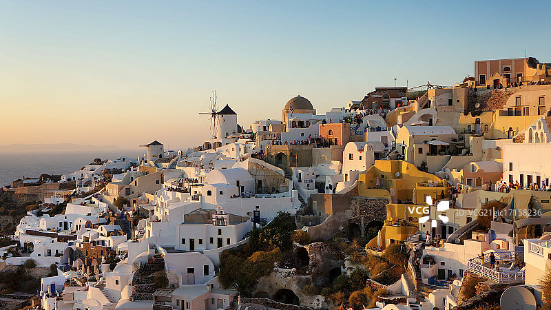 密集的建筑群图片素材