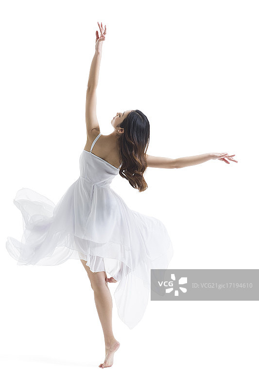 年轻女子跳舞图片素材
