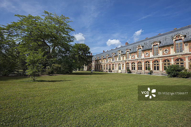 Gardens and Castle of Fontainebleau图片素材