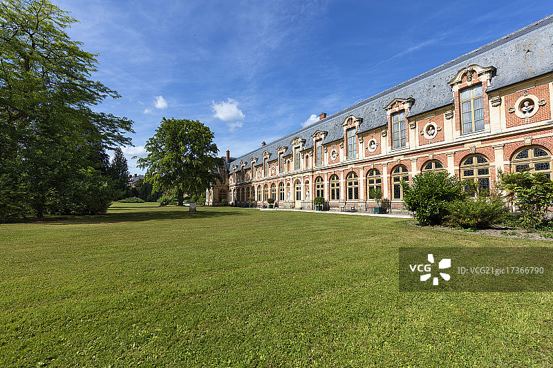 Gardens and Castle of Fontainebleau图片素材