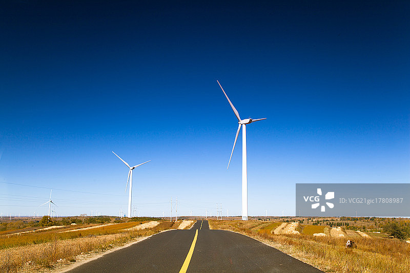 草原天路图片素材