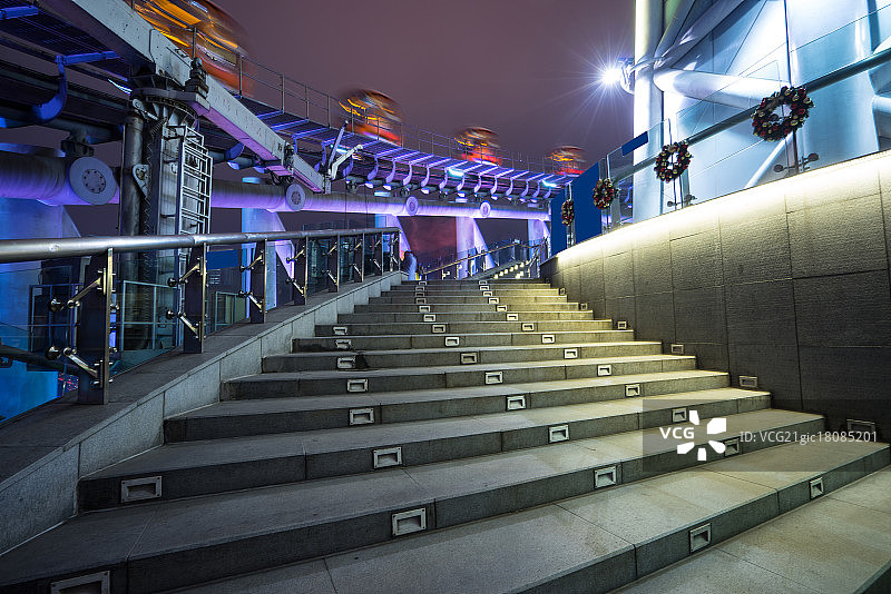 广州塔摩天轮夜景图片素材