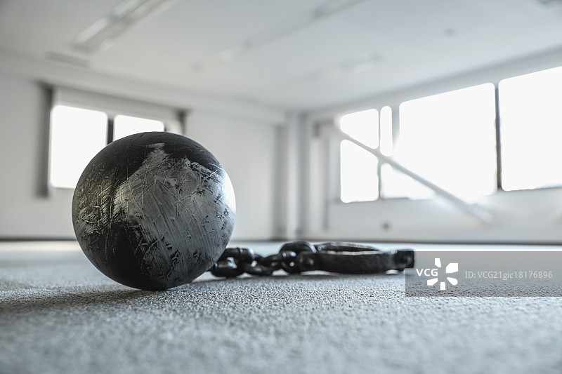 球和链条图片素材
