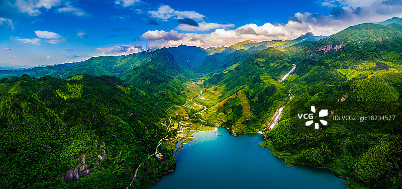 航拍广西桂林资源县宝鼎瀑布景区图片素材