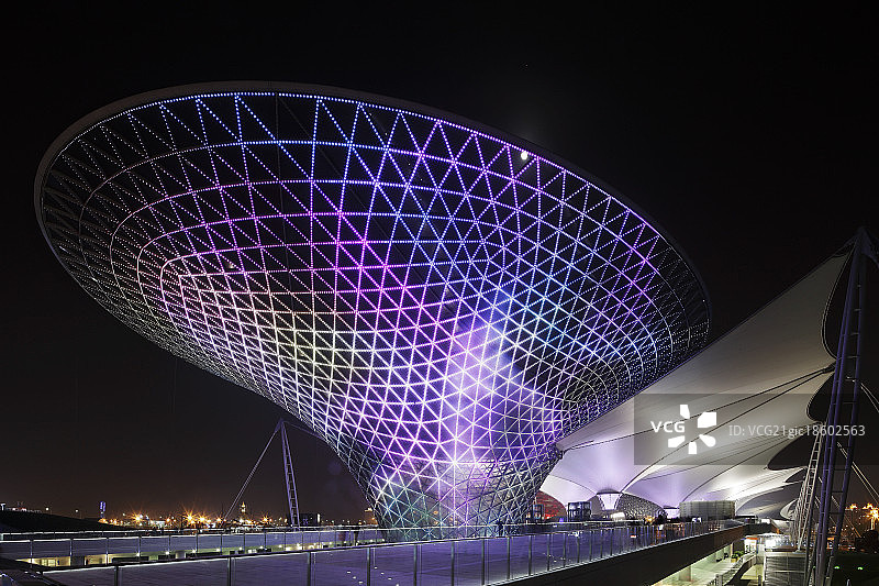 上海世博会建筑世博轴图片素材