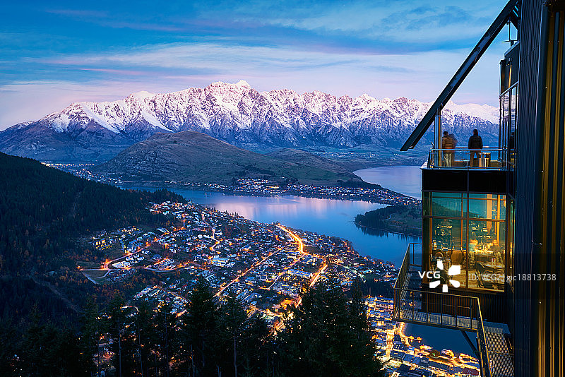 皇后镇夜景图片素材