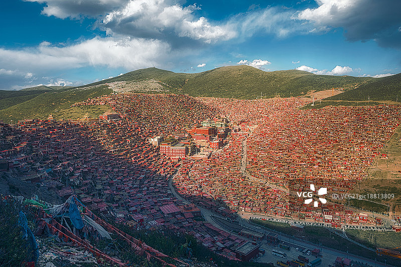 四川省色达县五明佛学院图片素材