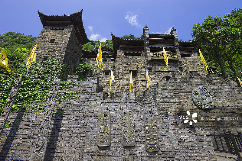 中国湖北省宜昌市长江三峡西陵峡三峡人家巴王寨图片素材