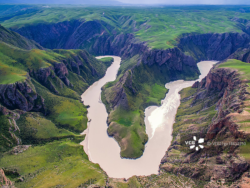 喀拉峻草原鳄鱼湾图片素材