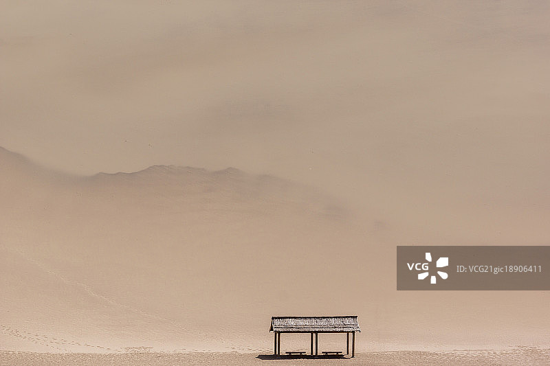 沙漠里的驿站图片素材