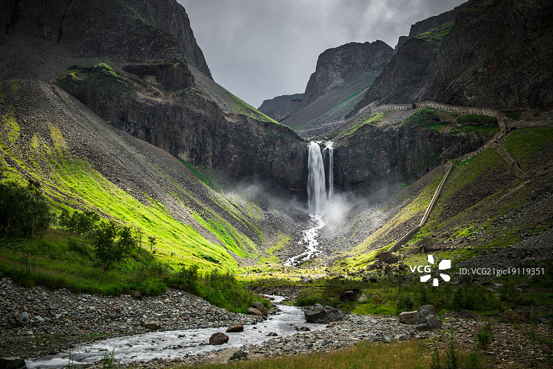 长白山瀑布图片素材