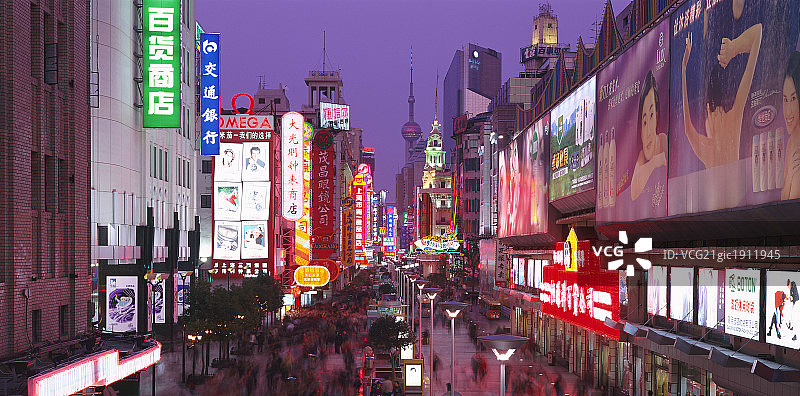 中国上海南京路夜景图片素材