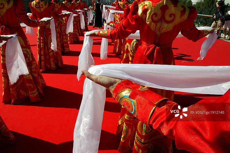 集体献哈达图片素材