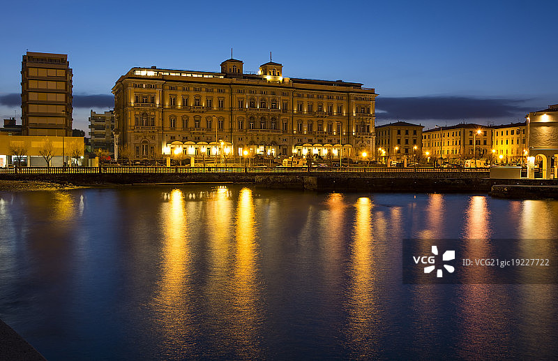 利沃诺夜景图片素材