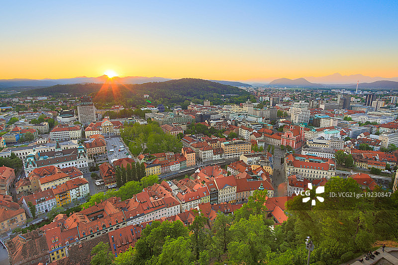 斯洛文尼亚卢布尔雅那全景图片素材