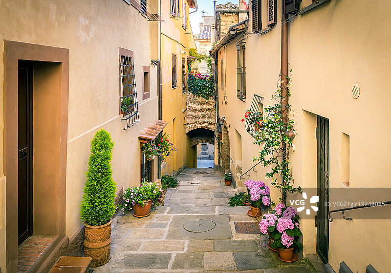 托斯卡纳蒙特普尔恰诺的街道图片素材