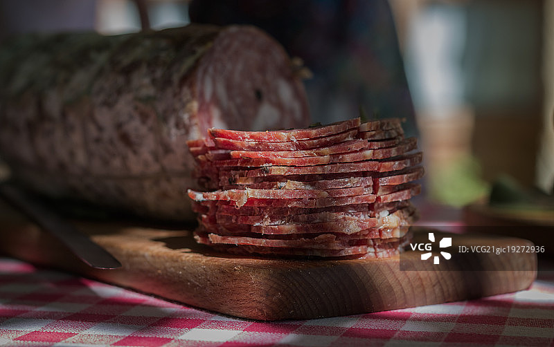 阳光萨拉米图片素材