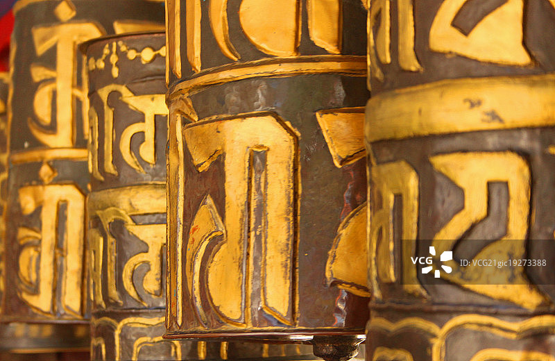 印度甘托克卓杜楚登的转经筒图片素材