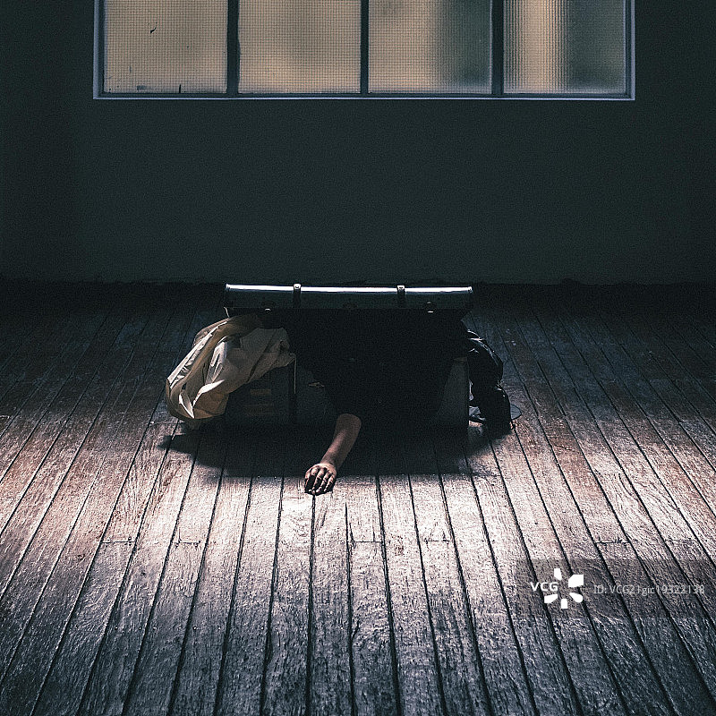 偷渡者II图片素材