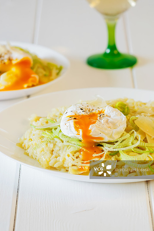 水波蛋烩饭图片素材