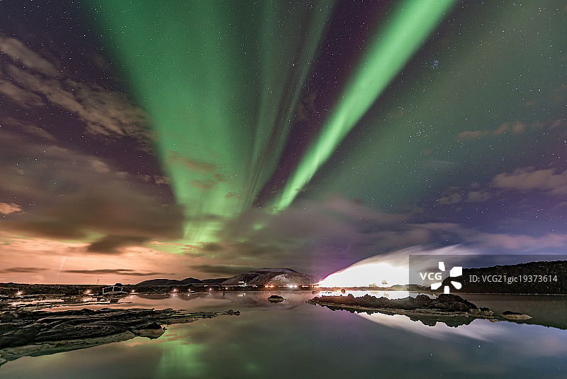 泻湖倒影图片素材