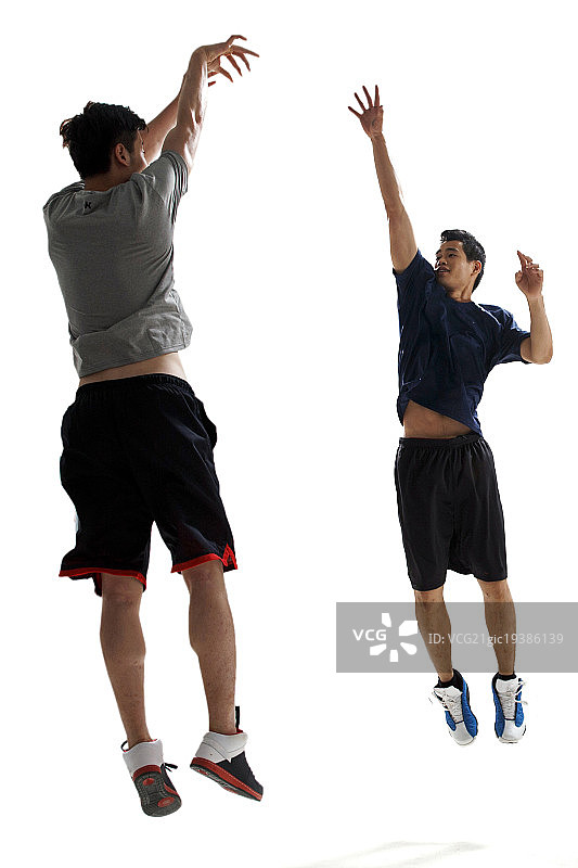 运动员打篮球图片素材